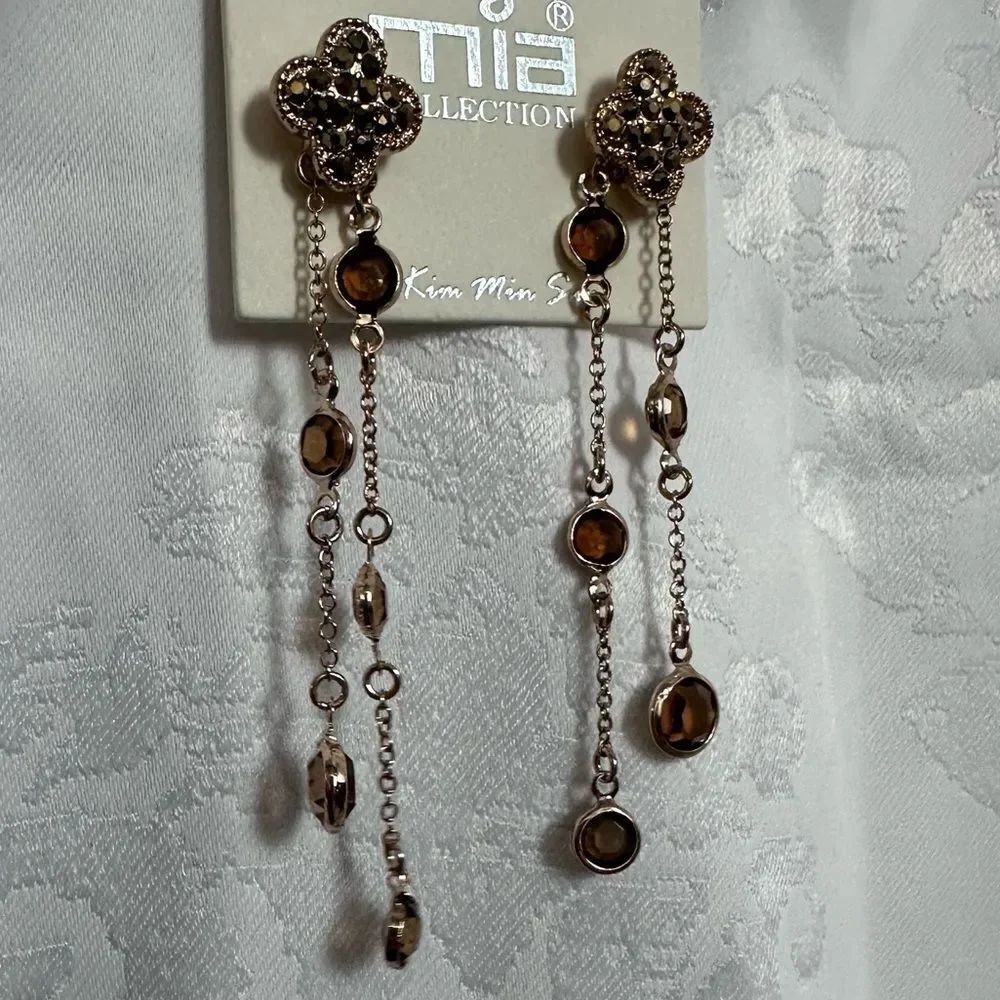 ⭐️MIA Collection Dangle Earring - Picture 2 of 4